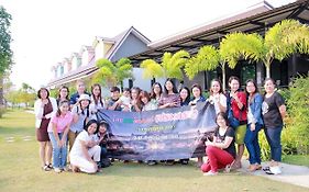 Grand Garden Home